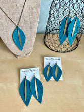 Load image into Gallery viewer, Classic Teal Raven Collection