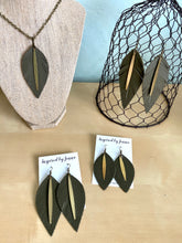 Load image into Gallery viewer, Olive Raven Collection